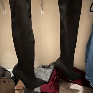 Shoe Dazzle Knee High Heels Size 11